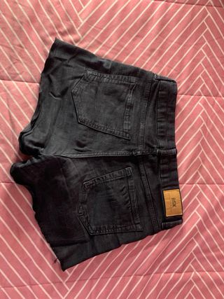Pantalones cortos vaqueros Bershka Talla M