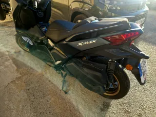 XMAX 300 Tech MAX Dark Petrol