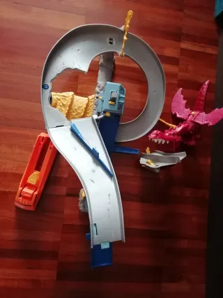 Pista Hot Wheels Sfida il drago