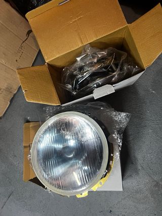 Parrilla Monofaro VW Golf mk1 y faros nuevos