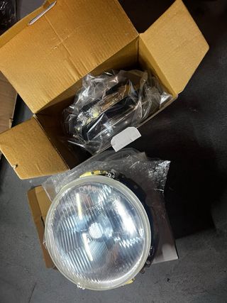 Parrilla Monofaro VW Golf mk1 y faros nuevos