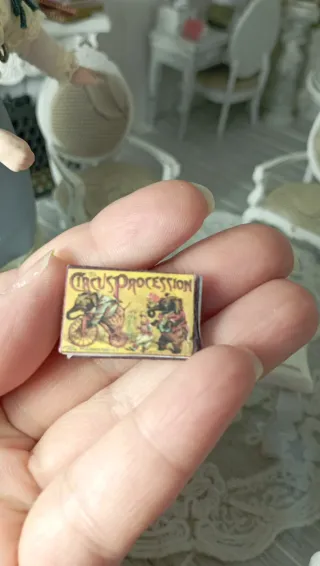 Mini Libro "The Circus Procession" Hardcover