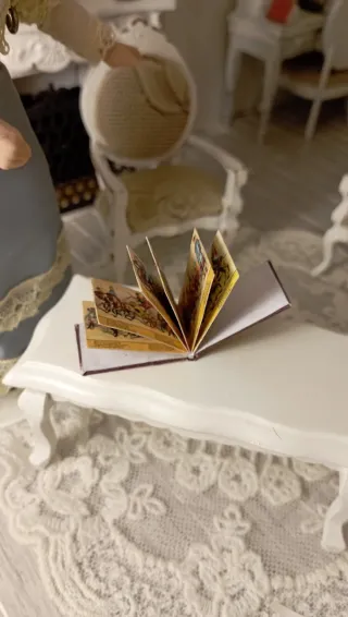 Mini Libro "The Circus Procession" Hardcover