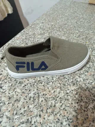 Zapatillas Fila Verde Oliva Talla 26