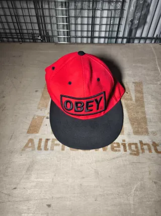Gorra Obey Negra y Roja
