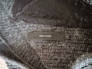 Jersey Vero Moda – Talla M – reversible con puntil