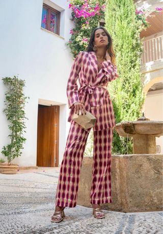 Conjunto traje estampado alliwan