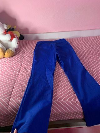 Pantalones acampanados azules