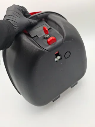 Baúl Givi 30L (1 llave) SIN PARILLA REF:66