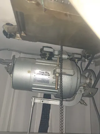 Overlock Siruba 737B