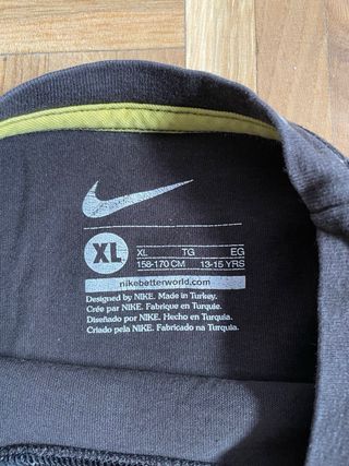 Camiseta Nike Football Marrón Gráfico Verde Neón