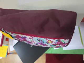 Bolsa bandolera multicolor con flores