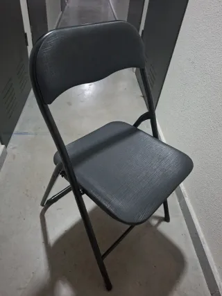 Sillas Plegables negras y gris
