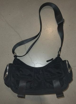 Bolso negro de hombro