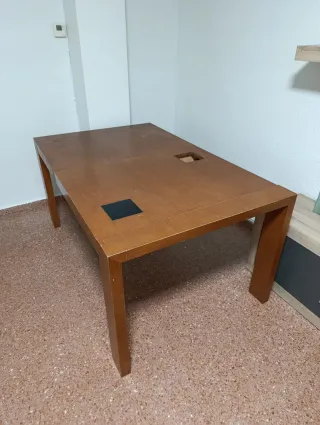 Mesa extensible de madera