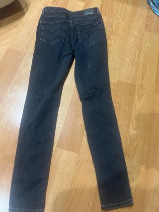 Levi's 721 High Rise Skinny Jeans Talla 26