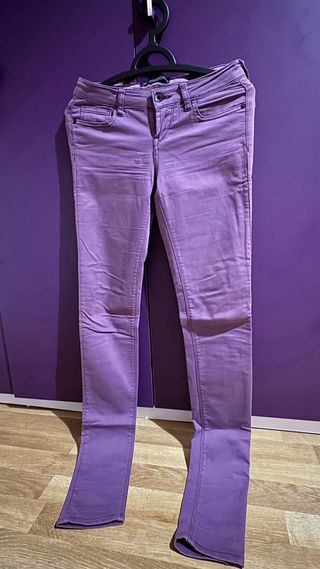 Pantalón Guess Morado Talla 36