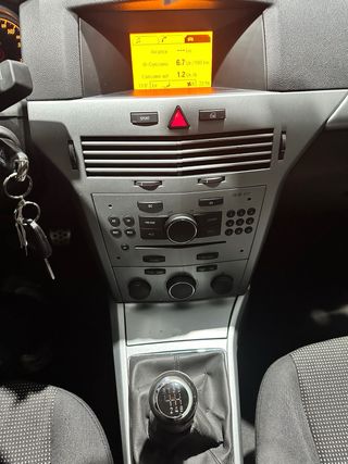 Opel Astra Gtc 1.9 cdti 150 cv Sport