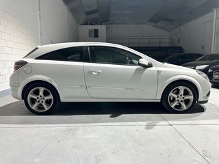 Opel Astra Gtc 1.9 cdti 150 cv Sport
