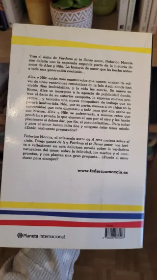 Saga de libros A tres metros sobre el cielo