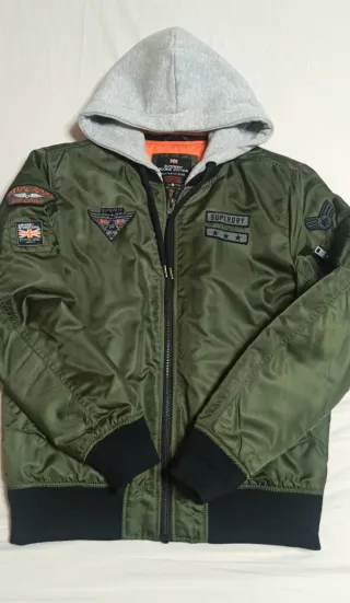 Giacca bomber Superdry verde con cappuccio