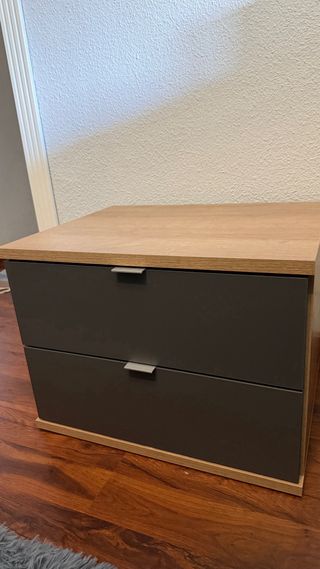 Mesilla de noche moderna