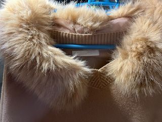 Jersey capa beige con cuello pelo Talla Única