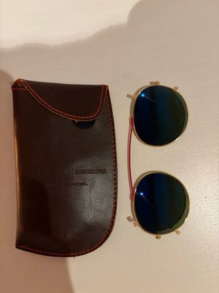 Clip para gafas Etnia Barcelona vintage con funda