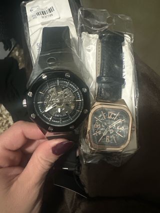 2 Relojes Skyline Negro y Dorado