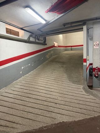 Plaza de Garaje y Trastero en alquiler .