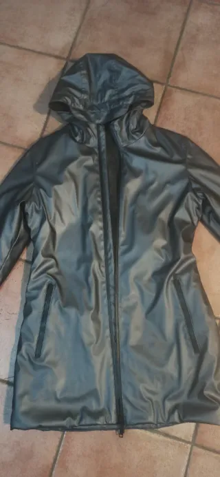 Giacca impermeabile e antivento imbottita