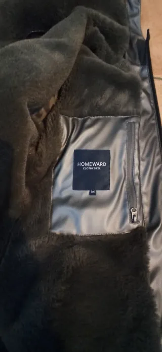 Giacca impermeabile e antivento imbottita