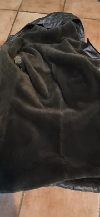 Giacca impermeabile e antivento imbottita