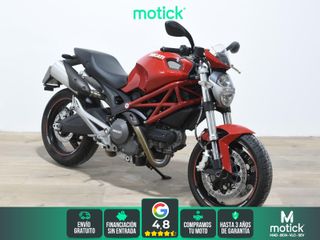 DUCATI MONSTER 696