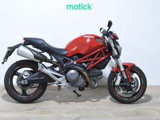 DUCATI MONSTER 696