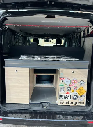 Opel vivaro camper