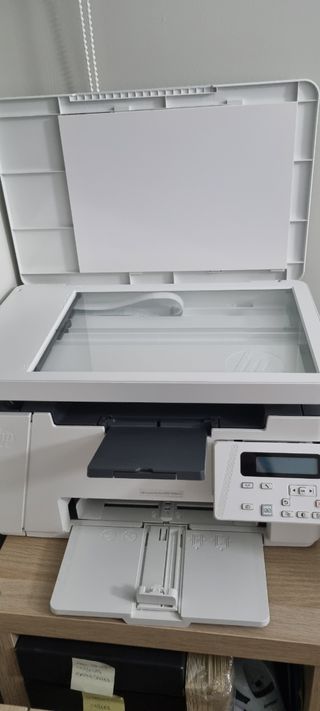 Impresora HP LaserJet Pro MFP M26nw