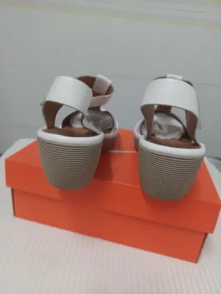 Sandalias Clarks Blancas