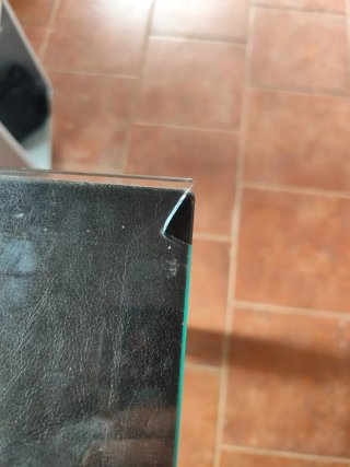 Mesa cristal y piel