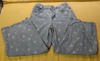 Pantalón vaquero niña estampado flores