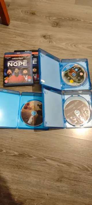 Lote 4 Películas Blu-ray: Nope, Roger Waters, Coma