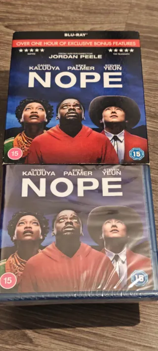 Lote 4 Películas Blu-ray: Nope, Roger Waters, Coma