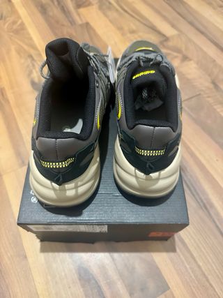 Scarpe Adidas uomo grigie e verdi