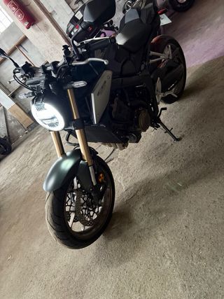 Honda CB650RA Moto