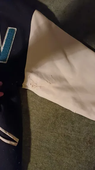 Chaqueta Bomber Zara Negra y Beige