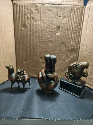Lote 3 mecheros figuras bronce