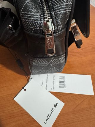 Borsello Lacoste  Colore nero monogram  Dustbag