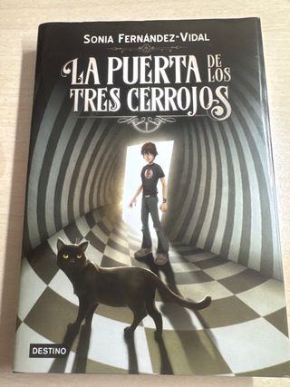 La puerta de los tres cerrojos