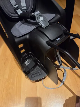 Silla infantil para bicicleta.