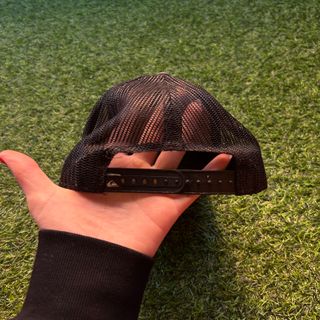 Gorra Quiksilver Rejilla Negra